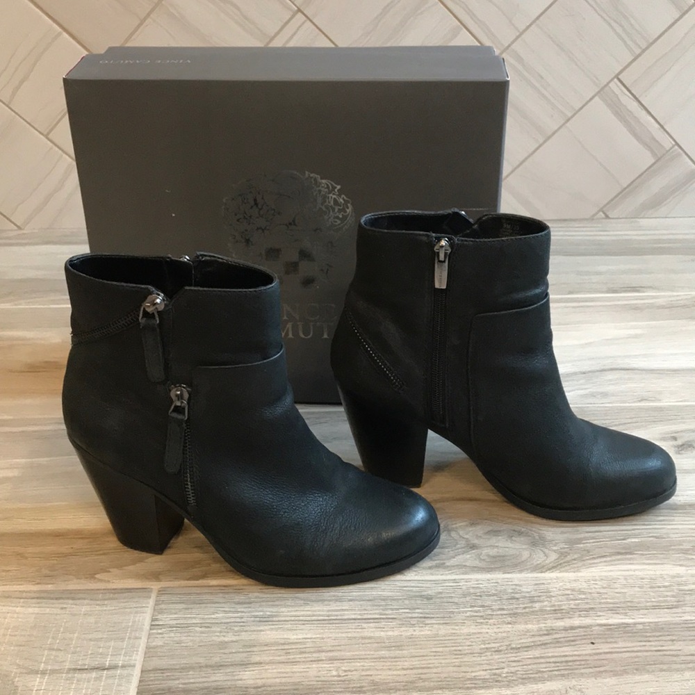 Black leather Vince Camuto booties